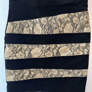 Like New Heart Crush black and cream lace skirt  4/16$